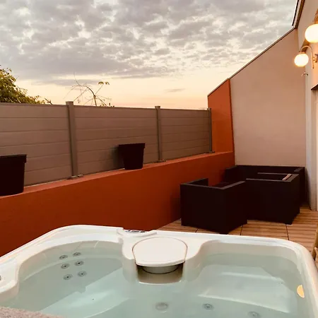 Le B Maison 1 A 4 Pers & Jacuzzi A Baccarat * Baccarat