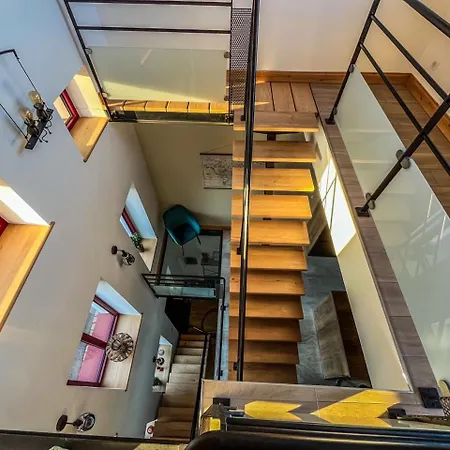 Le B Maison 1 A 4 Pers & Jacuzzi A Prázdninový dům *