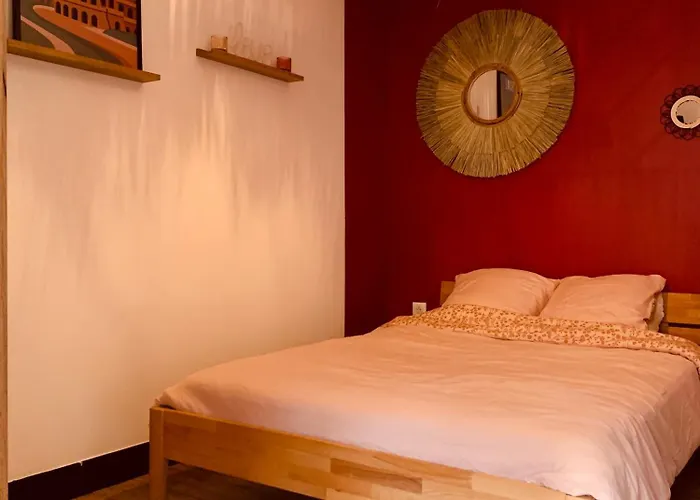 Le B Maison 1 A 4 Pers & Jacuzzi A Holiday home *