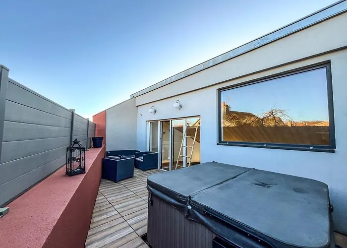 Le B Maison 1 A 4 Pers & Jacuzzi A *