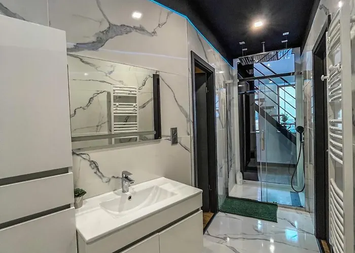 Holiday home Le B Maison 1 A 4 Pers & Jacuzzi A *